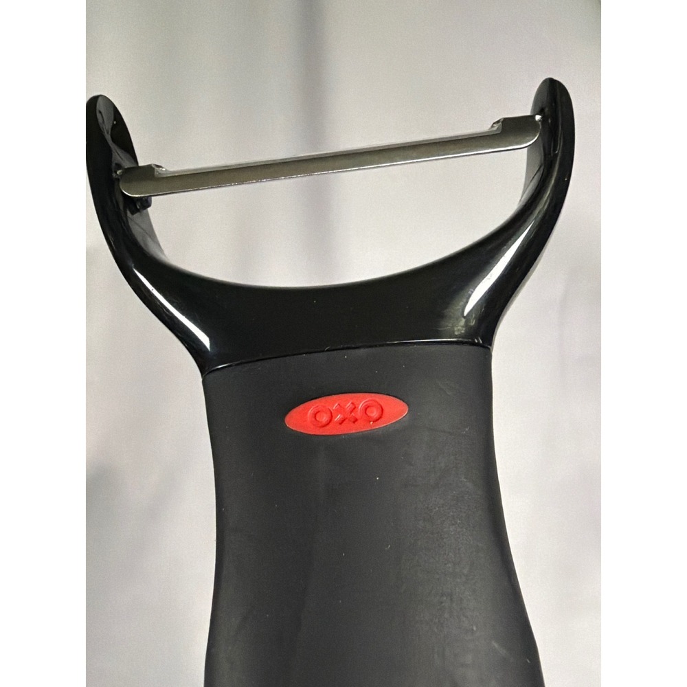 OXO Good Grips Y-Peeler Black Stainless Steel Vegetable Fruit Peeler Ergonomic